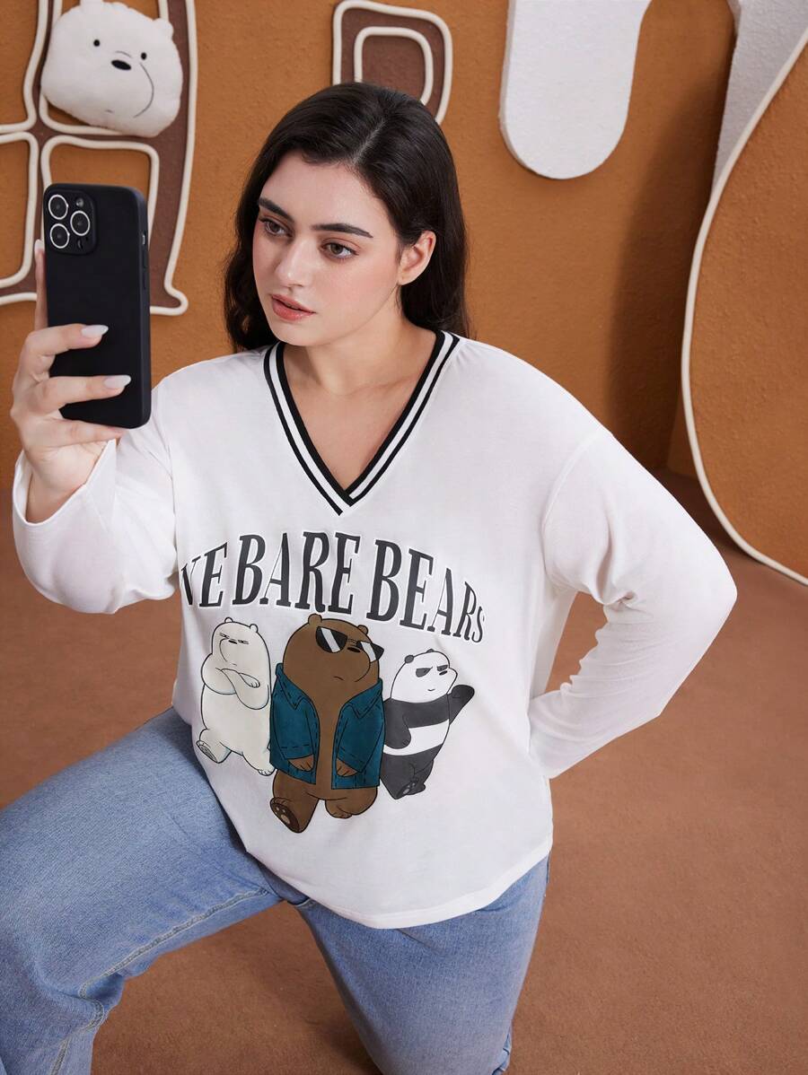 We Bare Bears X SHEIN 女士大码休闲卡通字母印花 V 领宽松落肩 T 恤，白色，秋季 - 米色 - 查看 1