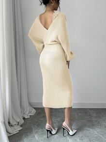 Chiquease 优雅设计蕾丝边针织毛衣裙，腰部收紧，露背，风格独特 - 杏色 - 查看 2