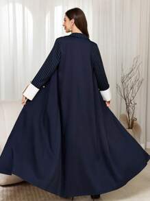 Al Najma 女士休闲翻领条纹撞色口袋纽扣简约长袍，优雅开放式适度长袖阿拉伯长袍带纽扣，适合日常休闲/工作 - 藍色 - 查看 2