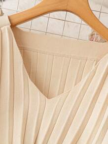 Franclia Women's V-Neck Pleated Long Sleeve Belted Dress, Autumn/Winter Fall Cloth For Women - Apricot - View 3