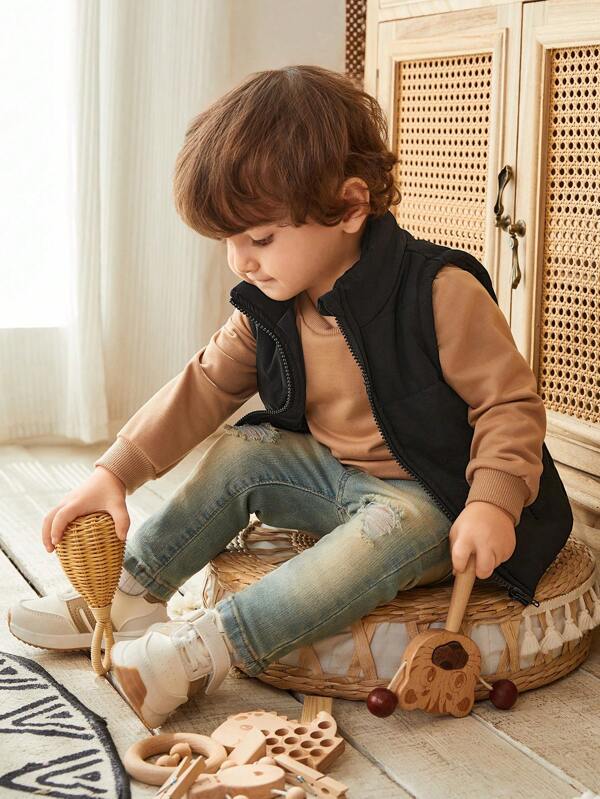 SHEIN Set de 2 piezas Chaleco sin mangas grueso y cálido + Gorro de punto versátil para niño pequeño, estilo informal, temporada otoño-invierno 2024