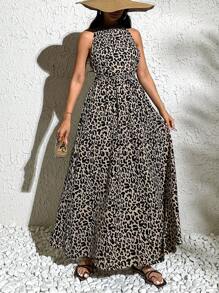 RueChic Maxi Leopard Dress With Backless Detail - Multicolor - View 6