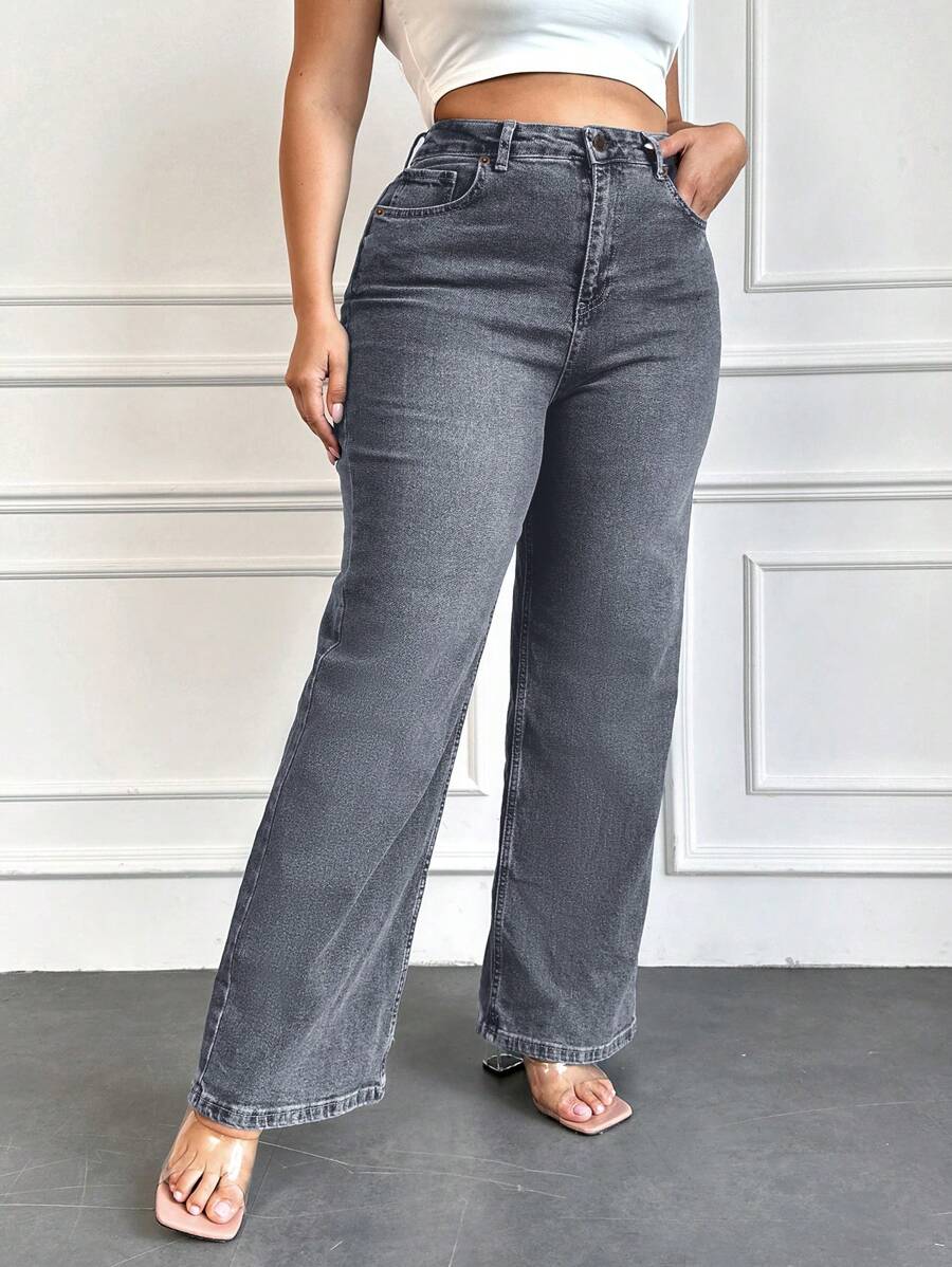 EURMUSE 97% Cotton Plus Size Women's Loose Fit Jeans With Regular Waistline - Grey - View 1