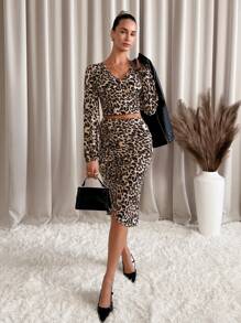 SHEIN Clasi Áo thun tay loe cổ chữ V họa tiết da báo cho nữ và chân váy dệt kim nhún họa tiết da báo bộ 2 món thanh lịch - Nhiều màu - Xem 3