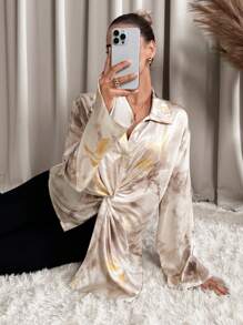 SHEIN Clasi 1pc Women Elegant Full-Graphic Print Twist Design Long Sleeve Blouse