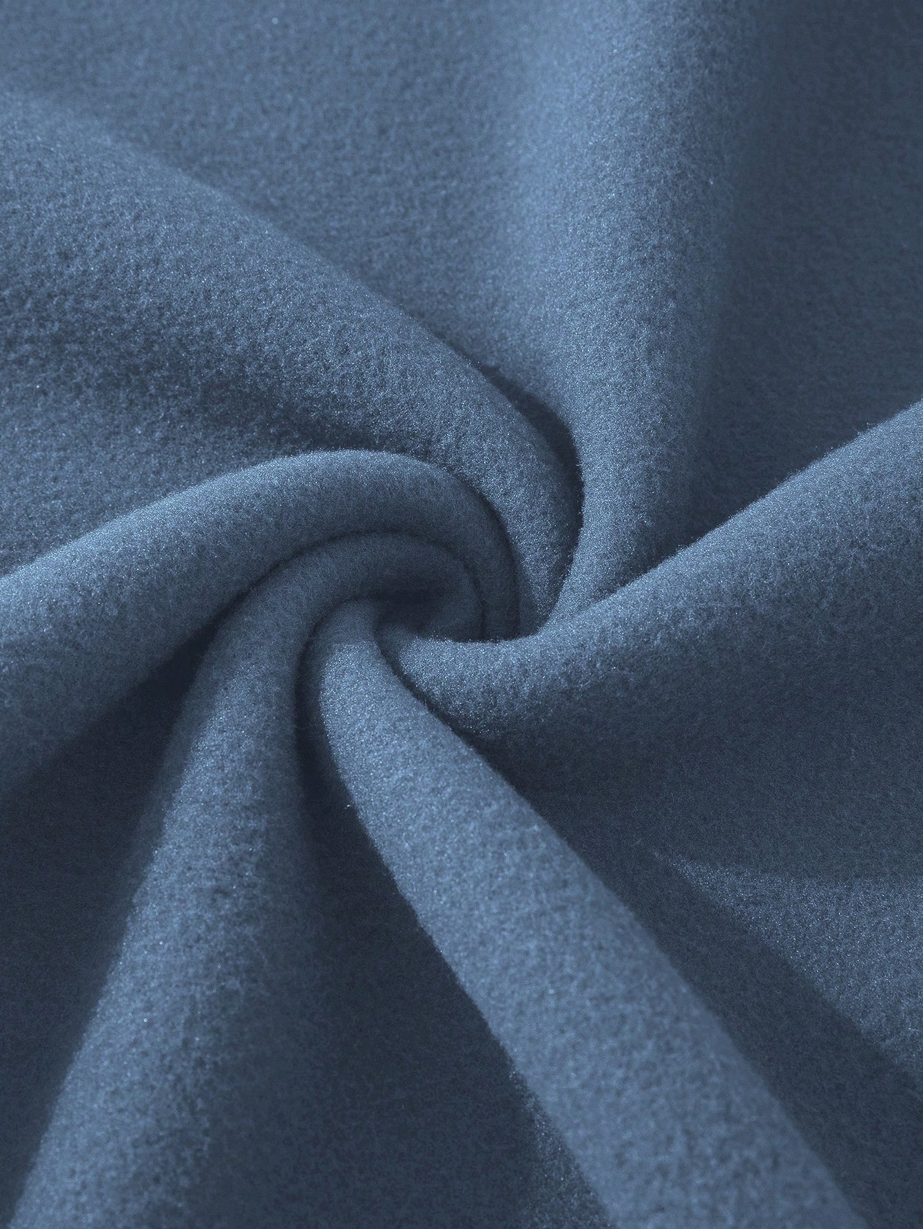 هودي رجالي بطباعة حرفية، مناسب الشتاء