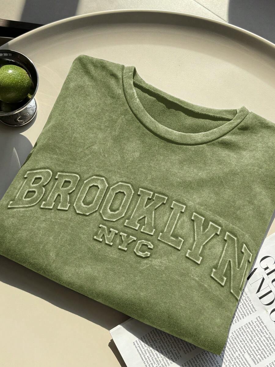 SHEIN EZwear Plus Size Vintage Distressed 3D Letter Graphic Loose T-Shirt - Green - View 1