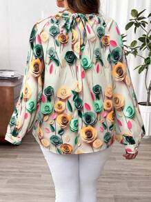 SHEIN Franclia 加大码 1 件花卉图案灯笼袖高领上衣 - 彩色 - 查看 2