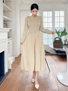 DAZY Crew Neck Solid Color Buttoned Pleated Women Knitted Sweater Dress
