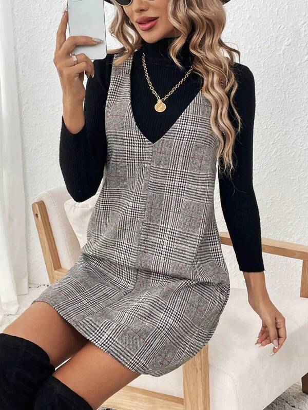 SHEIN LUNE Stylish Everyday Wear, Plus Size Women's Loose Jacquard Plaid Suspender Dress Winter Clothes Commute Dress Holiday Outfit Holiday Party Dress Plus Size