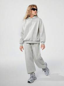 SHEIN 2 Peças Conjunto de Moletom com Capuz e Calça de Cor Sólida Casual para Meninas Pré-Adolescentes - Cinza - Visão 3