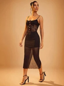 Hauture Sleek Black Lace Panel Dress With Cut-Out Detailing - Black - View 3