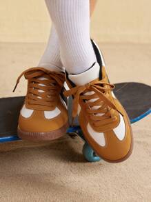 CUCCOO EASI 2024年春季女款德国训练运动鞋，复古休闲系带硫化平底白色鞋秋季运动鞋 - 卡其色 - 查看 4