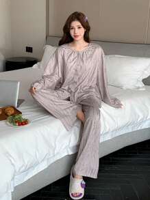 DAZY 女士纹理扎染印花褶皱设计长袖上衣和裤子宽松睡衣套装 - 灰色 - 查看 6