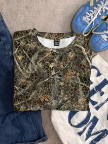 SHEIN EZwear Plus Size Casual Minimalist Vintage Bare Tree Branch Print Round Neck Short Sleeve T-Shirt - Multicolor - View 5