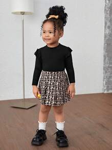 SHEIN 2pcs Baby Girls Cute Black Knitted Ruffle Trim Top And Letter Print Skirt Outfit, Fall/Winter - Multicolor - View 5