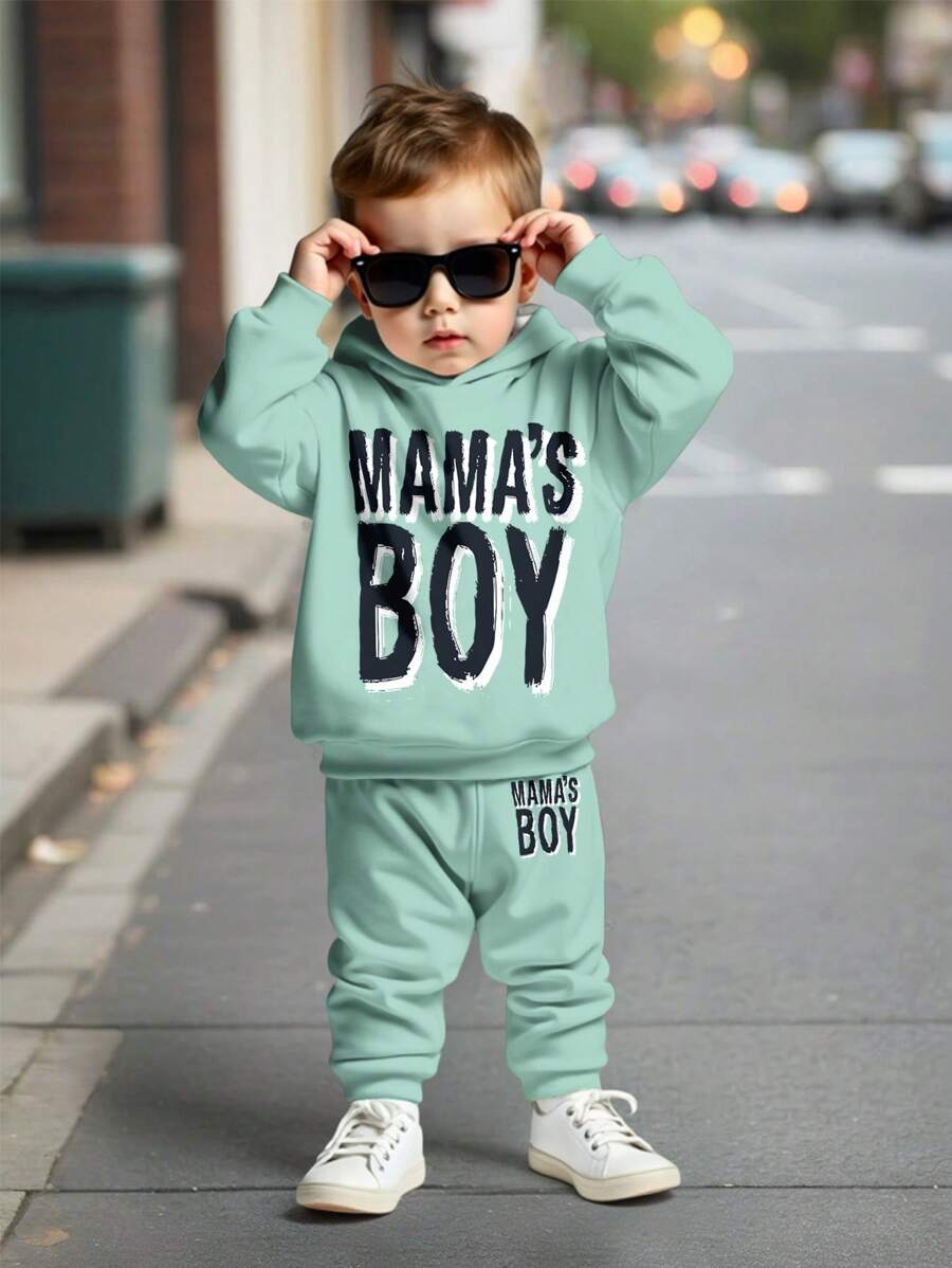 SHEIN 妈妈的男孩，男婴休闲简单字母图案宽松保暖内衬针织柔软连帽衫和裤子套装，适合秋冬季 - 彩色 - 查看 1