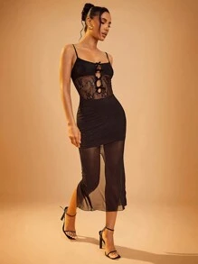 Hauture Sleek Black Lace Panel Dress With Cut-Out Detailing - Black - View 1