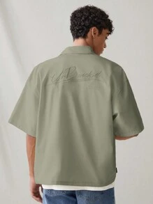 Manfinity VCAY Áo thun polo tay ngắn in họa tiết tiếng Anh dáng rộng thoải mái cho nam, thích hợp mặc hàng ngày - màu xanh lá - Xem 1