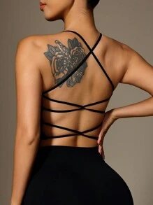 Easithlete Seamless Criss-Cross Sports Bra With Halter Neck - Black - View 2