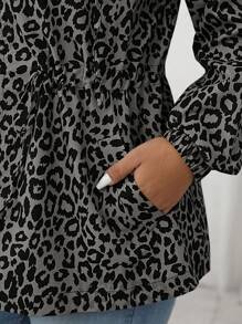 SHEIN LUNE Áo khoác nữ cỡ lớn in họa tiết da báo, tay dài, khóa kéo phía trước, có túi, kiểu dáng thường ngày, có mũ trùm đầu, thích hợp cho kỳ nghỉ thu/đông. - Xám - Xem 7