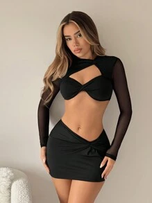 SHEIN ICON Bộ 2 món áo thun lưới màu trơn tương phản khoét nút thường ngày và chân váy mini cho nữ - màu đen - Xem 1