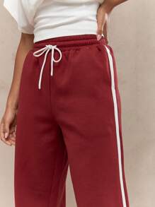 MISSGUIDED Quần chạy bộ ống rộng sọc hai bên thể thao cổ điển Quần thể thao tập luyện thoải mái Quần dài thể thao chạy bộ hiệu suất năng động - Màu Đỏ Sâu - Xem 3