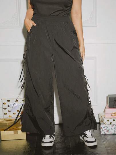 SHEIN SXY 大码女式纯色蝴蝶结时尚运动日常裤，适合秋冬季节、约会之夜、生日、单身派对、休闲、可爱、购物、街头风、外出等场合，易于搭配，显瘦，凸显身材，修饰身形。