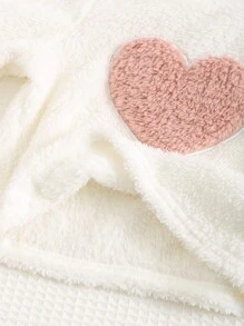 Cozy Pixies 女童冬季爱心刺绣蓬松上衣和裤子睡衣套装