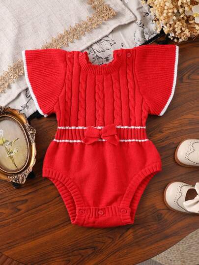 Baby Girl stickad tröja krypdräkt, rund hals, kepsärm, spetskrage, jacquard, knappstängning, svart rand, vit rosett, bekväm och moderiktig, lämplig för dagligt bruk, utflykt, resor, semester, hem, dagis, skola