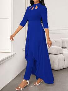 SHEIN Lady Mono elegante de mujer con diseño de corte de pétalos blanco, mangas medias y bajo asimétrico