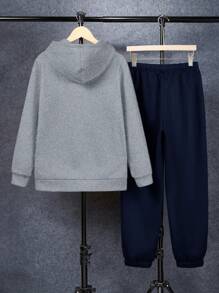 SHEIN Leap Crew 2 件套青少年男童休闲宽松百搭舒适图形表情印花连帽运动衫和运动裤套装 - 灰色 - 查看 2