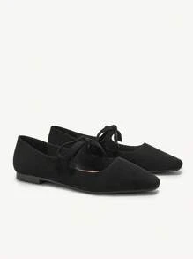 CUCCOO CHICEST 2024春秋新款扣带细节纯色尖头休闲舒适平底鞋新年假期