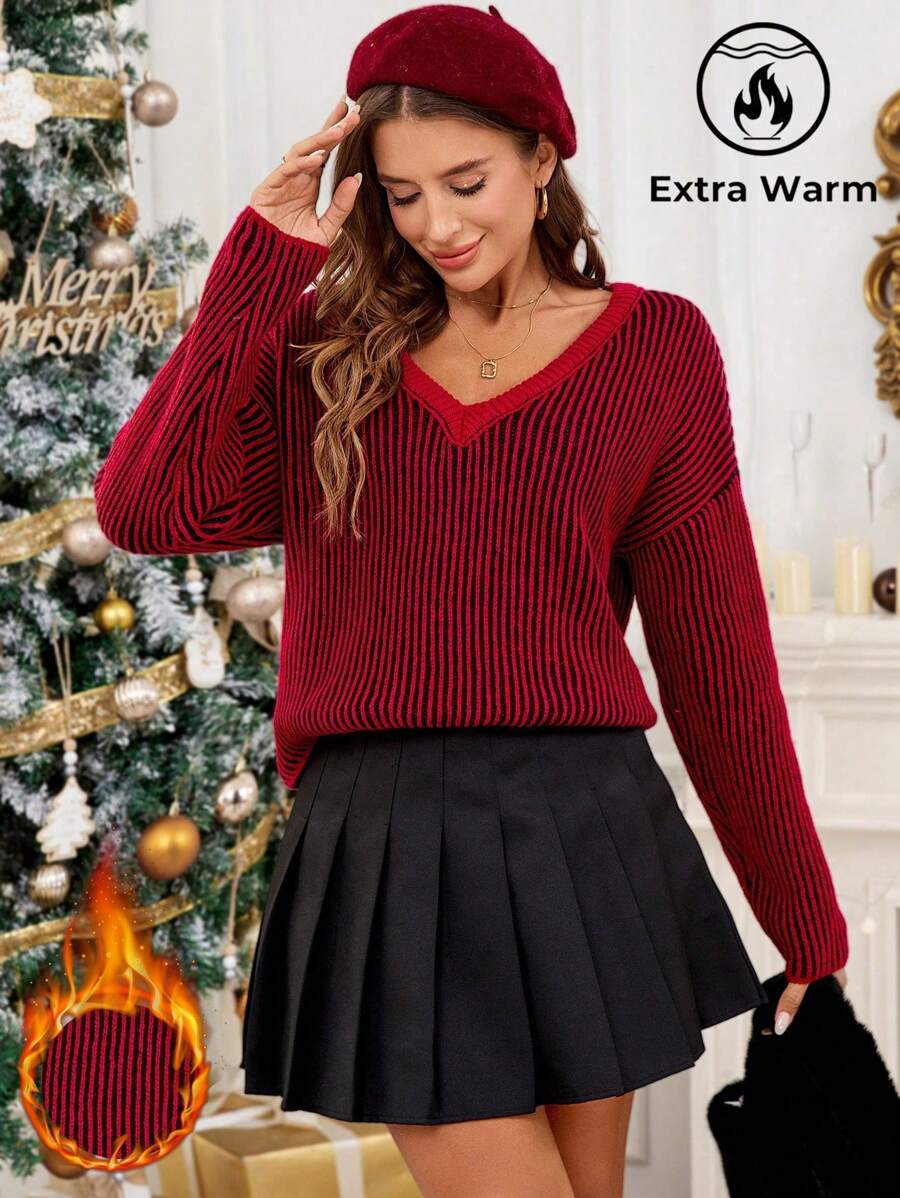 SHEIN Essnce Áo len cổ chữ V màu đỏ tía & áo len dệt kim cỡ lớn có họa tiết tương phản dành cho nữ mùa thu và đông - Nhiều màu - Xem 1