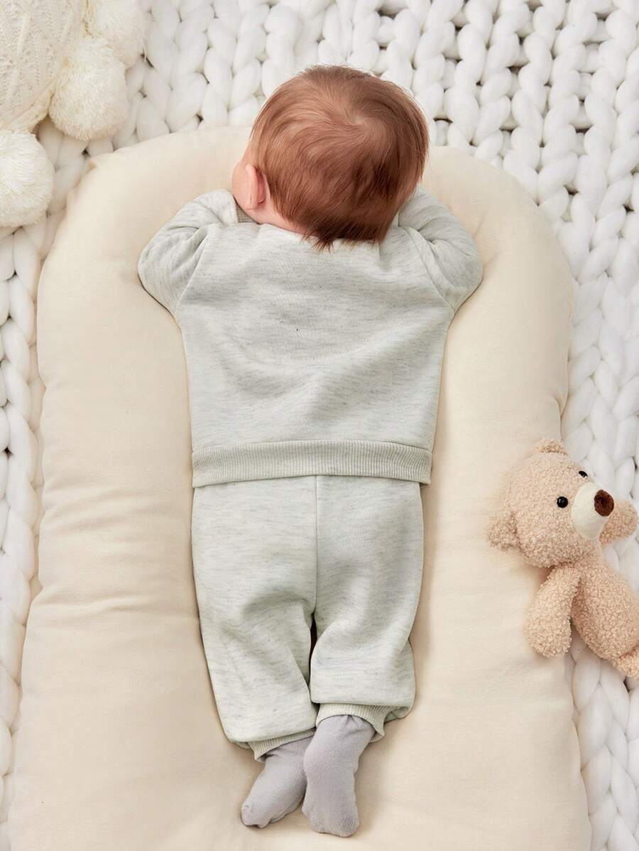 SHEIN 2pcs Newborn Baby Boy Casual Sports Street Gentleman College