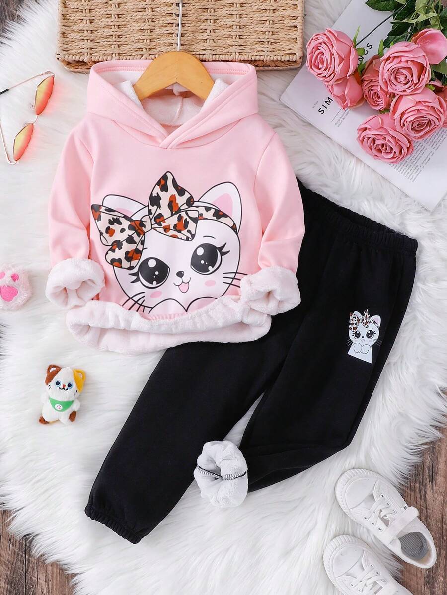 SHEIN Bộ 2 áo nỉ dày giản dị cho bé gái có họa tiết mèo dễ thương và quần nỉ, thích hợp mặc ngoài trời vào mùa thu/đông, ấm áp và thoải mái - Nhiều màu - Xem 1