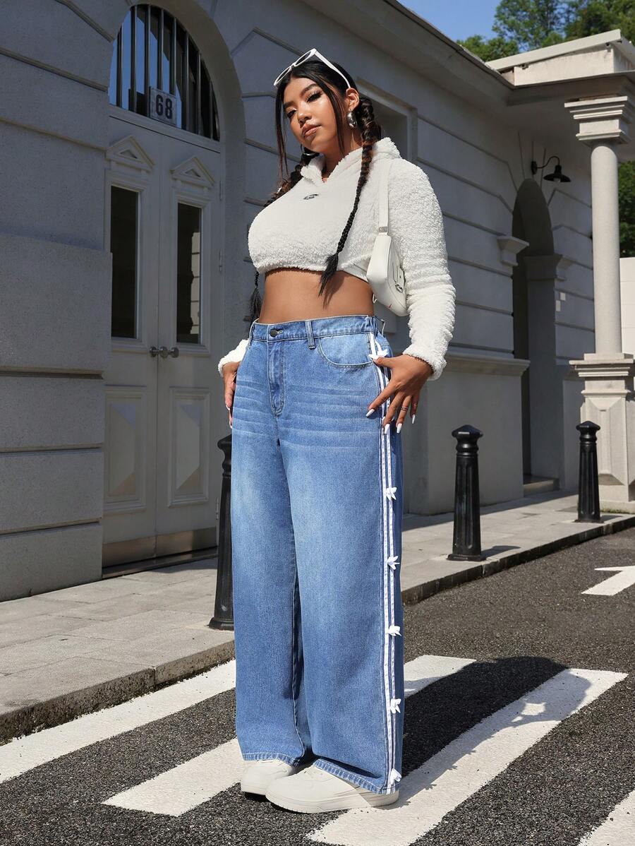 SHEIN EZwear 大码休闲洗水牛仔裤，带蝴蝶结装饰，宽松版型，适合秋季 - 藍色 - 查看 1