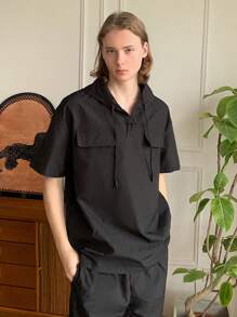Manfinity VCAY Conjunto de 2 piezas: camisa con capucha de manga corta holgada de tela tejida negra y pantalón recto de cintura elástica, atuendo informal casual para hombre - Negro - Ver 5