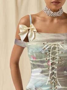 COSMINA Vestido mini ajustado para mujer con estampado de flor de loto, ojetes, cordones de ata y lazo decorativo hombros descubiertos