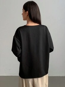 FRIFUL 女士对比色蕾丝 V 领前纽扣长袖 T 恤 - 黑色 - 查看 5
