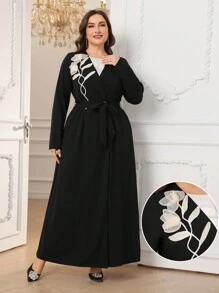 Al Najma Váy rộng rãi trang trí hoa giản dị cỡ lớn thanh lịch cài nút phía trước, mùa thu, váy abaya Ả Rập dài tay giản dị thanh lịch, cho thường ngày - màu đen - Xem 5