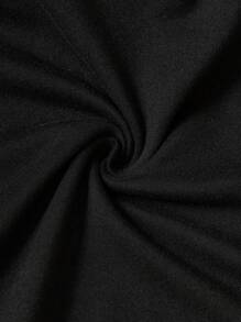 Manfinity Campus Court 男士休闲字母印花落肩宽松黑色 T 恤和抽绳腰短裤套装，夏季 - 黑色 - 查看 6