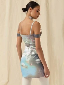 COSMINA Vestido mini ajustado para mujer con estampado de flor de loto, ojetes, cordones de ata y lazo decorativo hombros descubiertos
