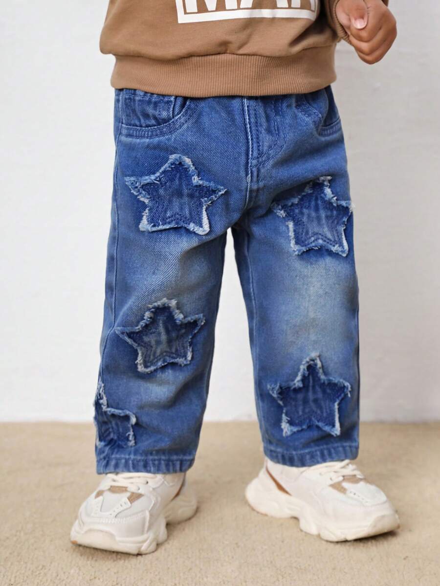 SHEIN Celana Jeans Denim Biru Model Lurus Kasual untuk Bayi Laki-laki, Motif Bintang Lucu dan Dicuci dengan Batu, Cocok untuk Pakaian Luar Ruangan Musim Gugur dan Musim Dingin - Medium Wash - View 1