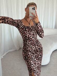 Chiquease Vestido ajustado sexy con cuello cuadrado y espalda dividida con estampado de leopardo para mujeres