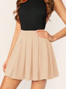 SHEIN Essnce 1pc Women Solid Color Pleated Mini Skirt, Suitable For Outdoor Shopping