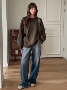 1 pieza Sudadera de mujer de unicolor, cuello redondo, corte holgado, forrada térmicamente, ropa de otoño - Café integral - Ver 2