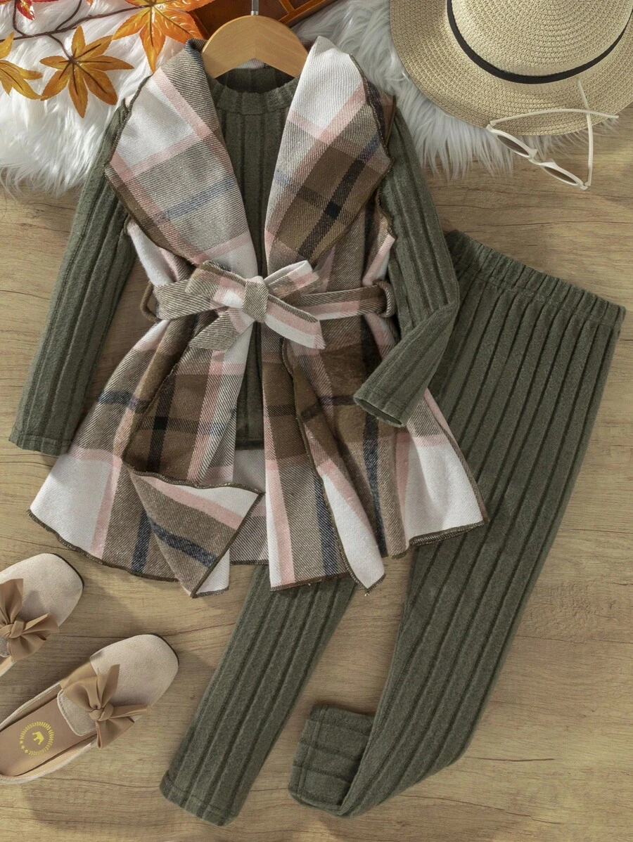 SHEIN Vintaside Kids 年轻女孩 3 件套休闲服装套装：格子翻领无袖夹克、纯色圆领长袖 T 恤和裤子，秋季 - 彩色 - 查看 1