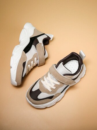 1双新款男童舒适时尚易穿脱魔术贴休闲鞋，透气防滑耐穿厚底运动鞋，春秋季款