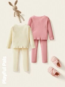 SHEIN 4 sztuki, bez względu na płeć, odpowiednie dla młodych dziewcząt i chłopców, słodkie/vintage/codzienne/odzież domowa/odzież wierzchnia, nadruk z napisem, długi rękaw, okrągły dekolt, T-shirt i spodnie, 2 sztuki, zestaw, uniwersalny na wiosnę/jesień/zimę, na każdy mecz
